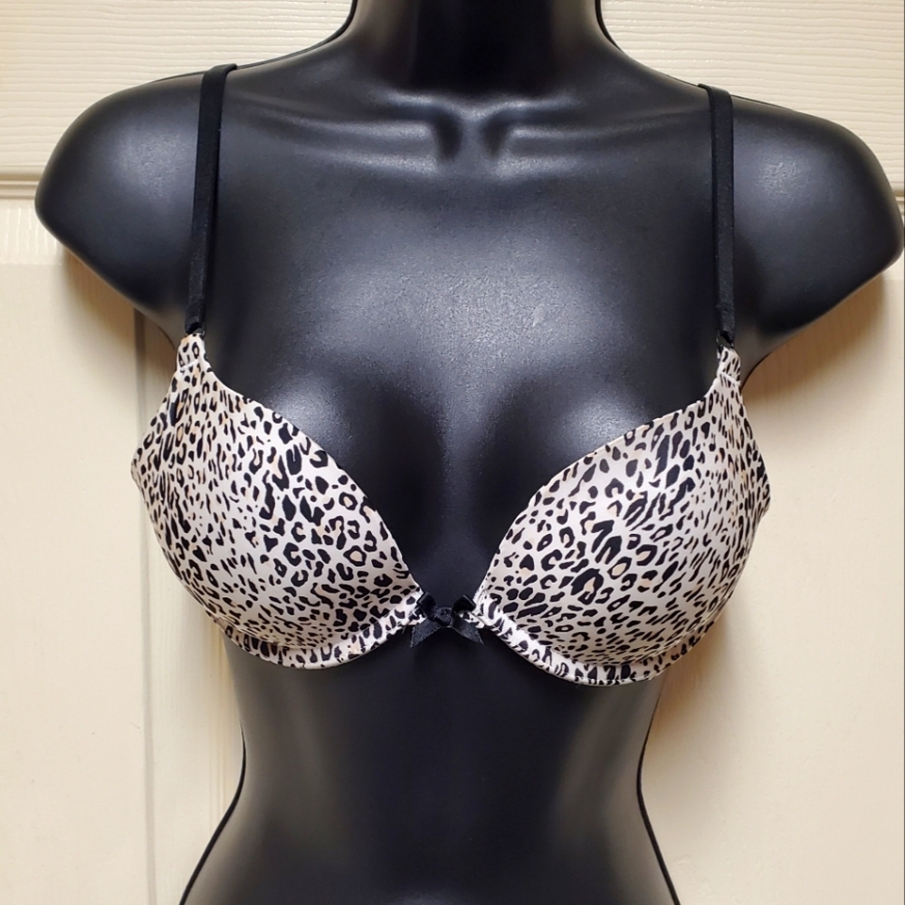 Victorias Secret Vintage Wire Bra Size 32B